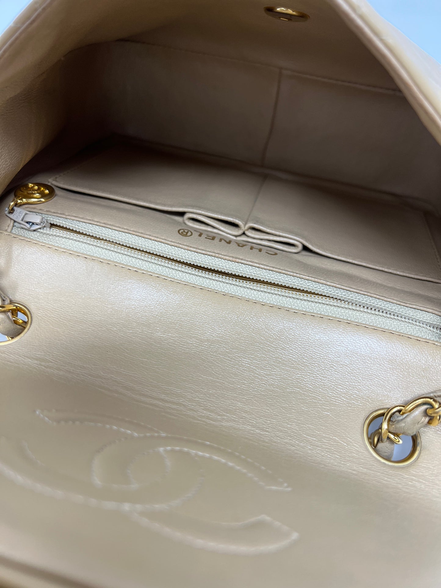 Vintage Mini Flap in Beige Lambskin 1989-1991