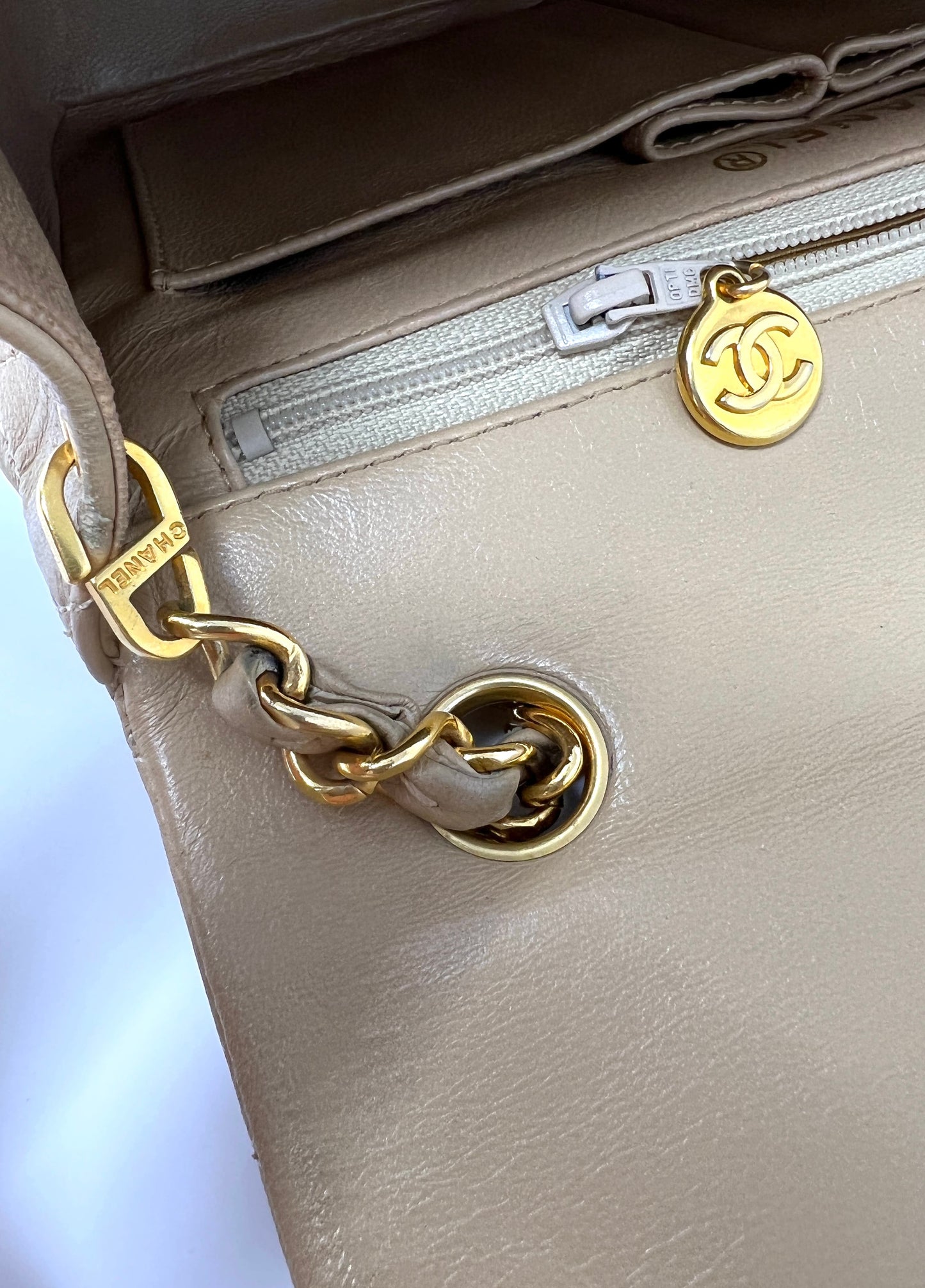Vintage Mini Flap in Beige Lambskin 1989-1991