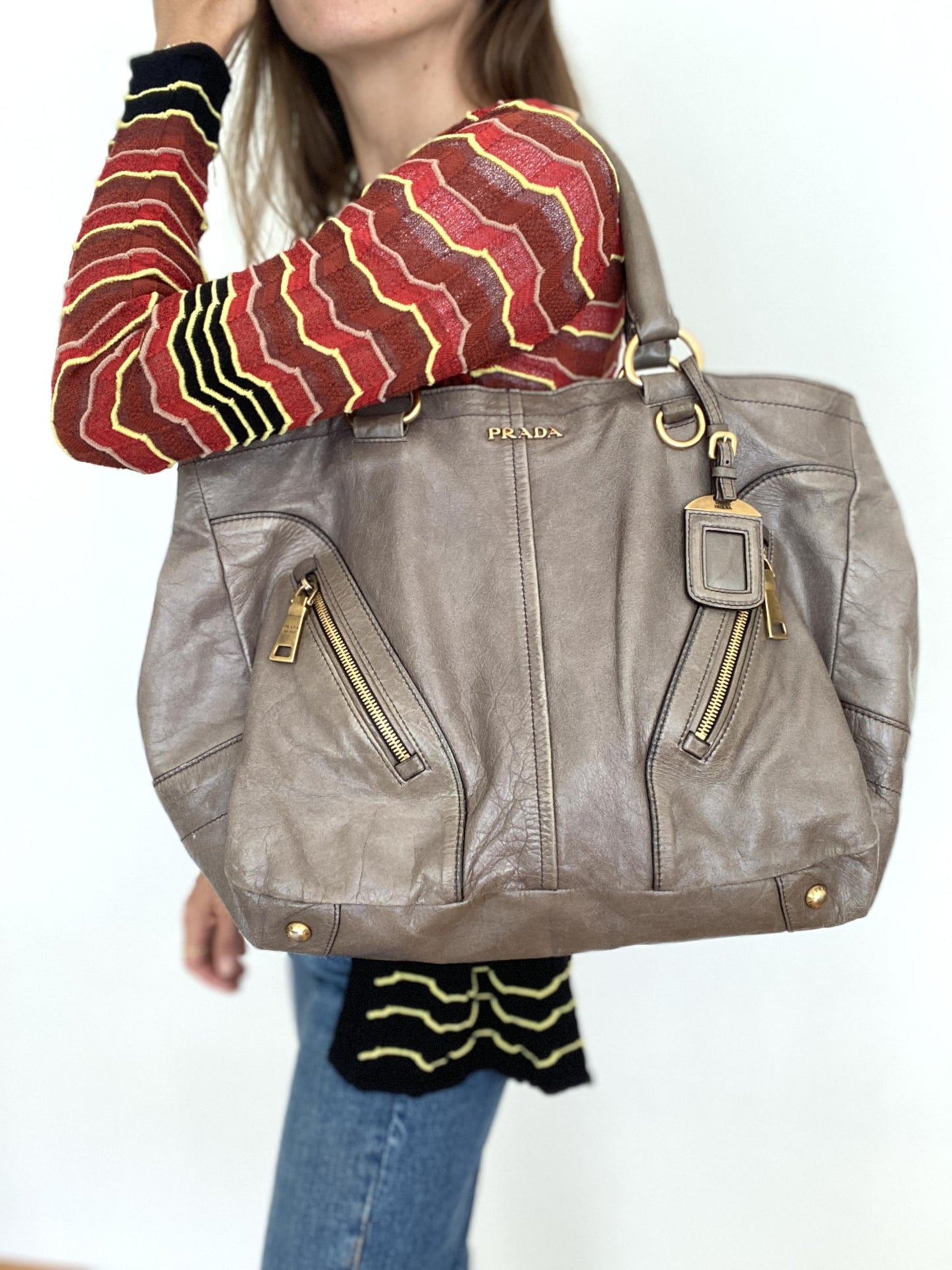 VITELLO SHINE GLAZED TOTE BAG IN CRETA
