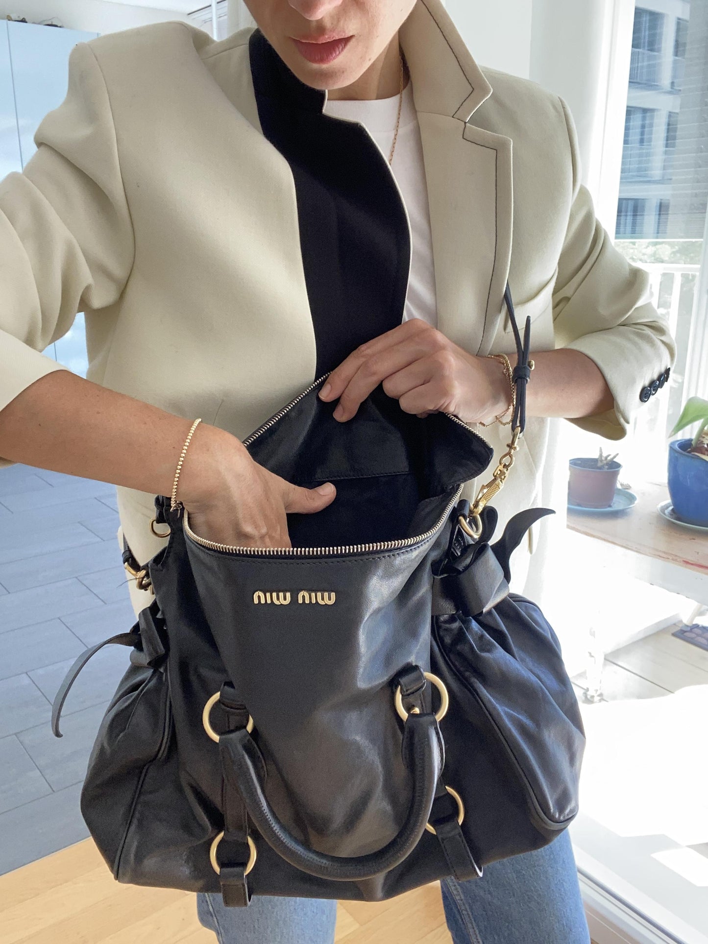 Vitello Lux Large Bow Bag in Black
