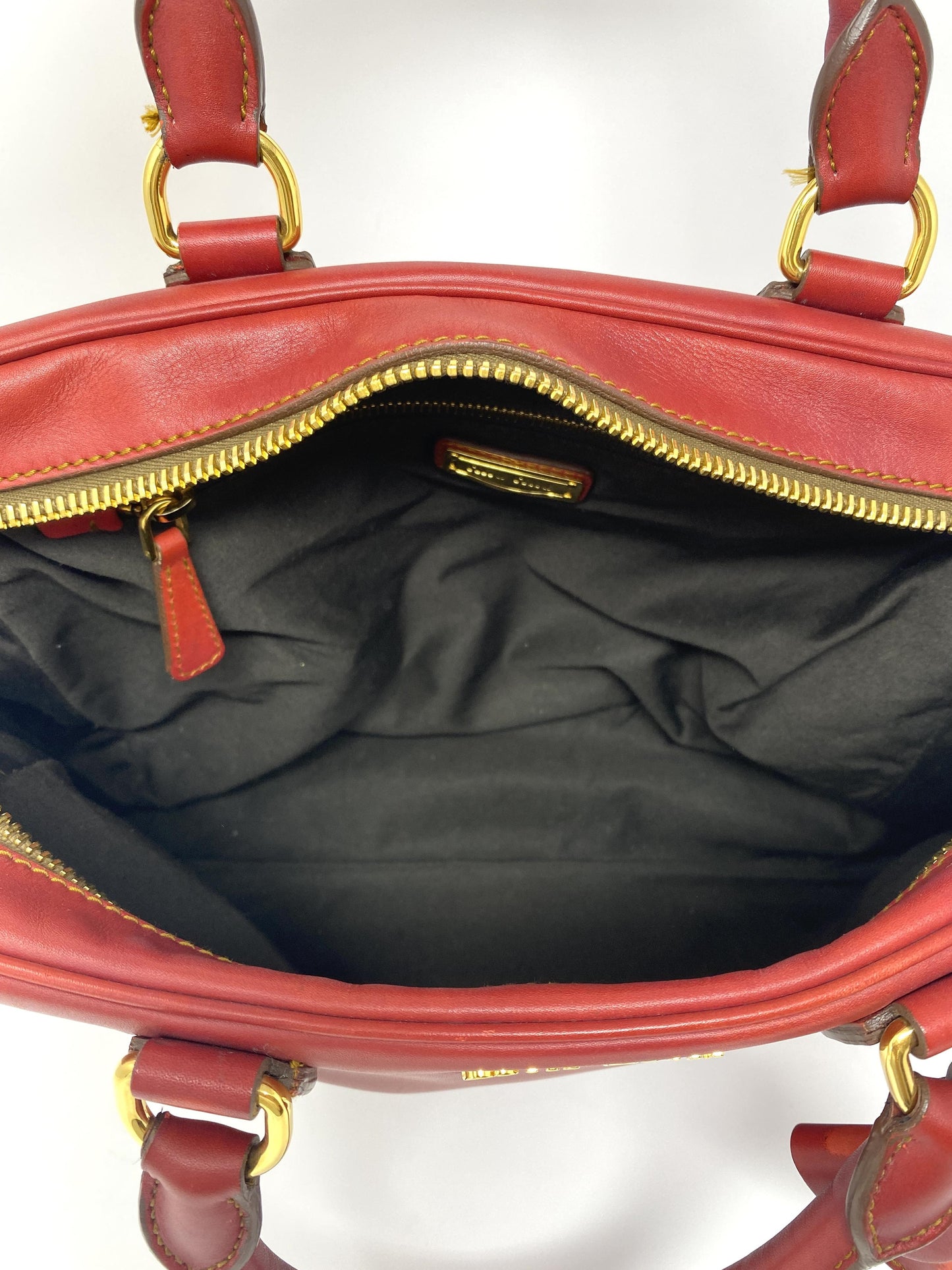 RED SOFT LEATHER HANDBAG BRIEFCASE