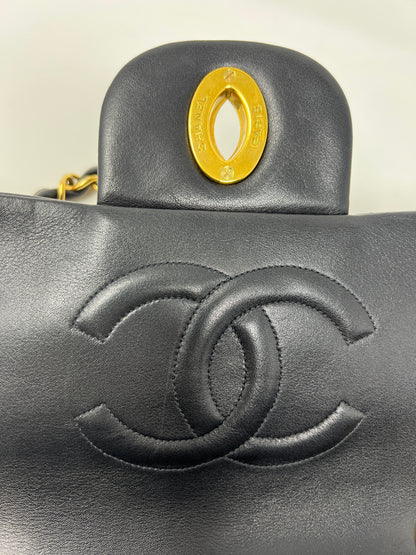 Maxi Single Flap Bag Black