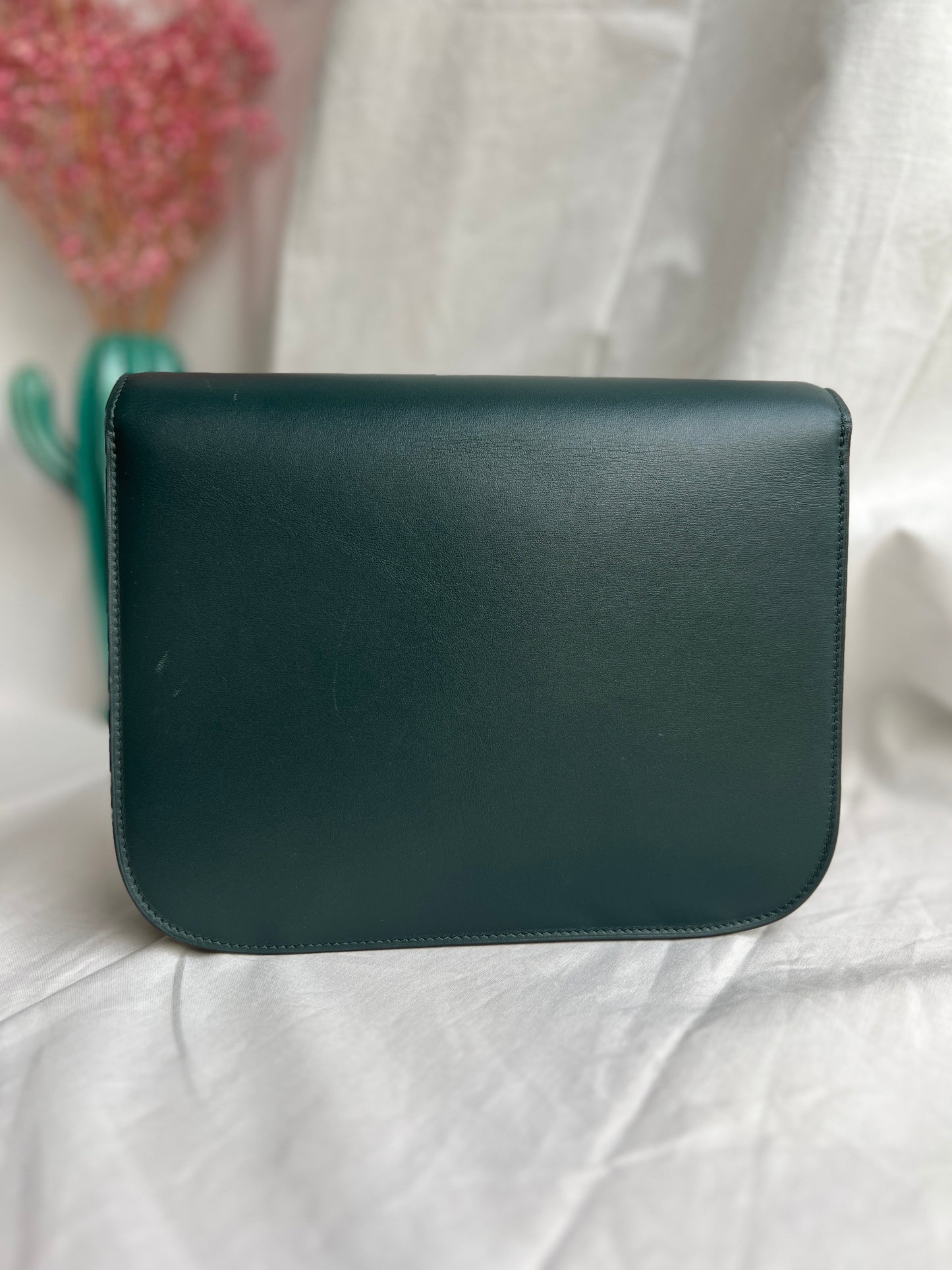 Medium Classic Box Bag Calf leather