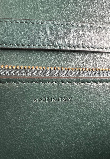 Medium Classic Box Bag Calf leather