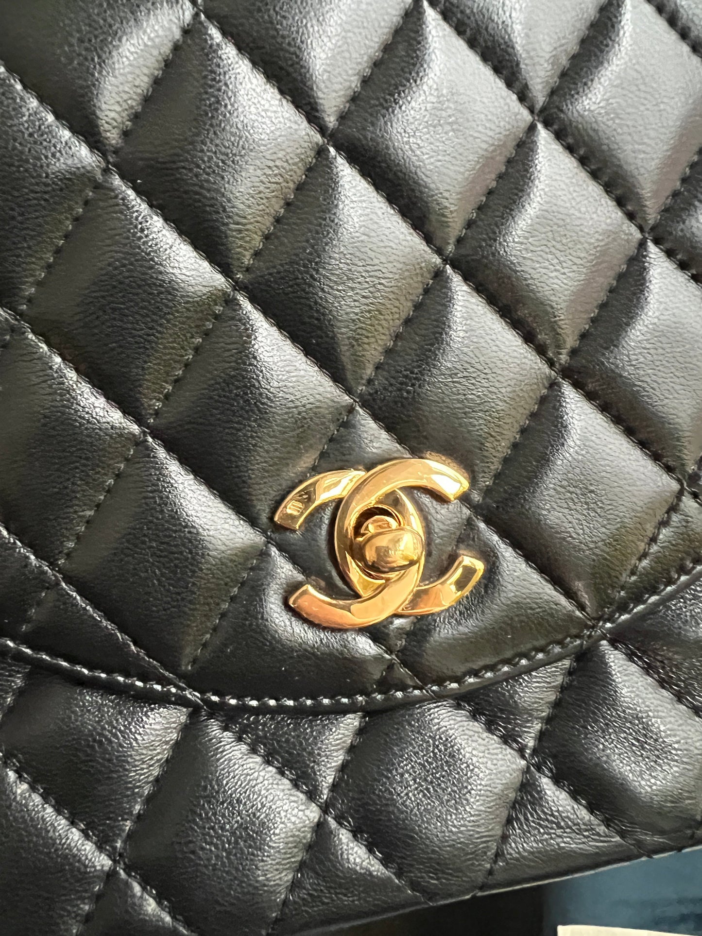 Vintage half-moon single flap